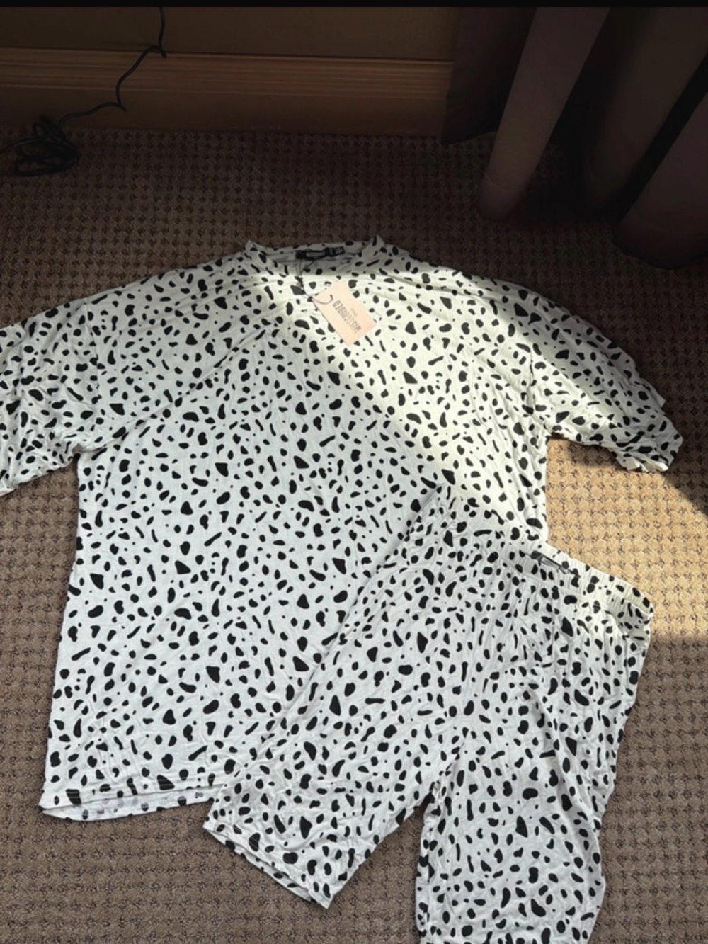 Missguided + White Top & Shorts Set Dalmatian Print